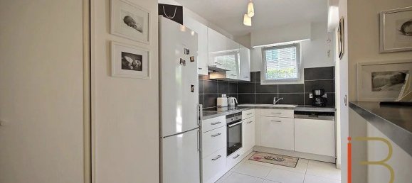 2 bedrooms Apartment in Saint-Raphael, France No. 343417 3