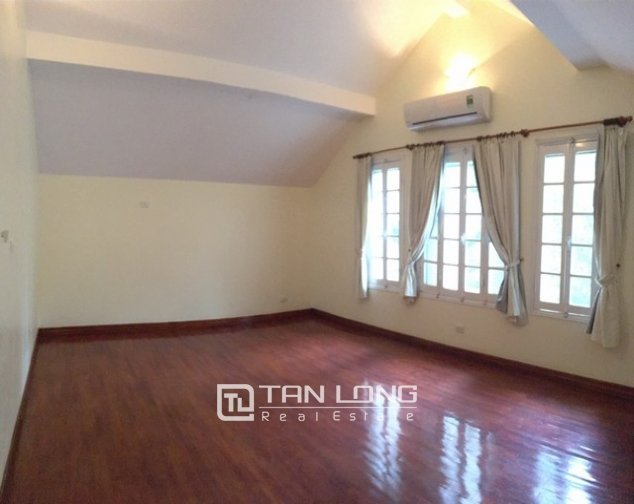 4 غرف نوم منزل في Tay Ho, Vietnam رقم 2013