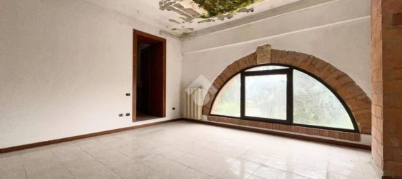9 bedrooms Villa in Isola Rizza, Italy No. 325194 20