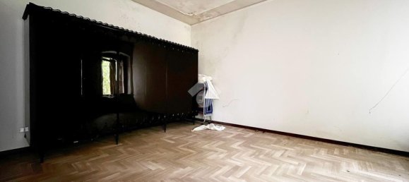 9 bedrooms Villa in Isola Rizza, Italy No. 325194 38