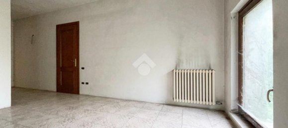 9 bedrooms Villa in Isola Rizza, Italy No. 325194 15