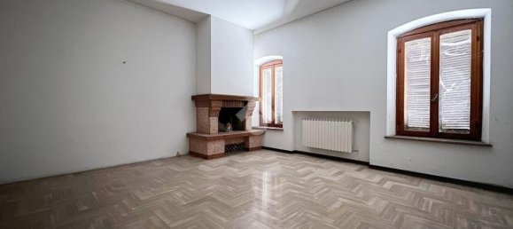 9 bedrooms Villa in Isola Rizza, Italy No. 325194 34