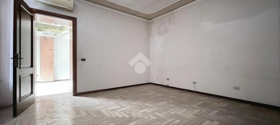 9 bedrooms Villa in Isola Rizza, Italy No. 325194 25