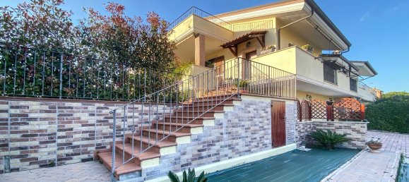 7-Zimmer Villa in Rome, Italy, Nr. 141477 3