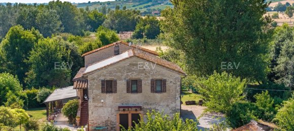 14 rooms House in Bettona, Italy No. 132383 17