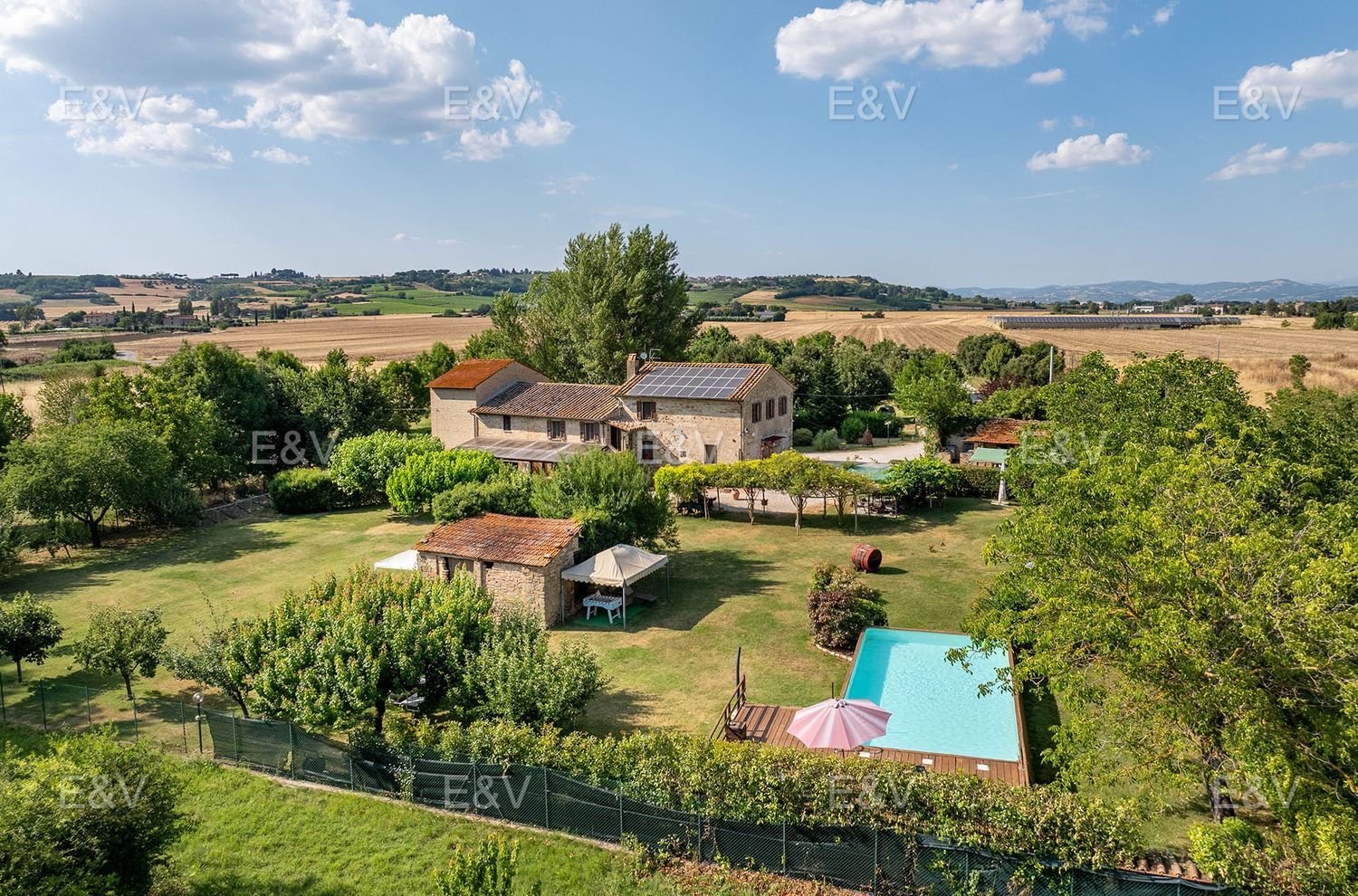 14 rooms House in Bettona, Italy No. 132383