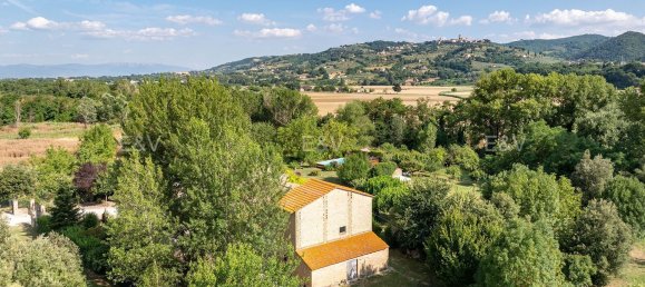 14 rooms House in Bettona, Italy No. 132383 25