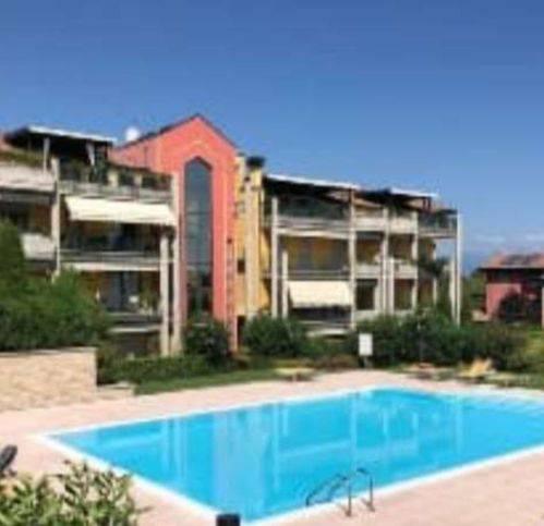 3 rooms Apartment in Desenzano del Garda, Italy No. 26347