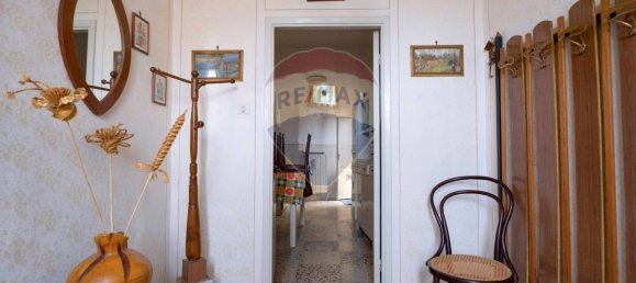 Apartamento de 6 divisões em Castelplanio, Italy N.º 8300 4