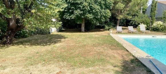 4 bedrooms House in Saint-Rogatien, France No. 290495 2