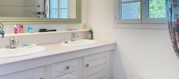 4 bedrooms House in Saint-Rogatien, France No. 290495 13