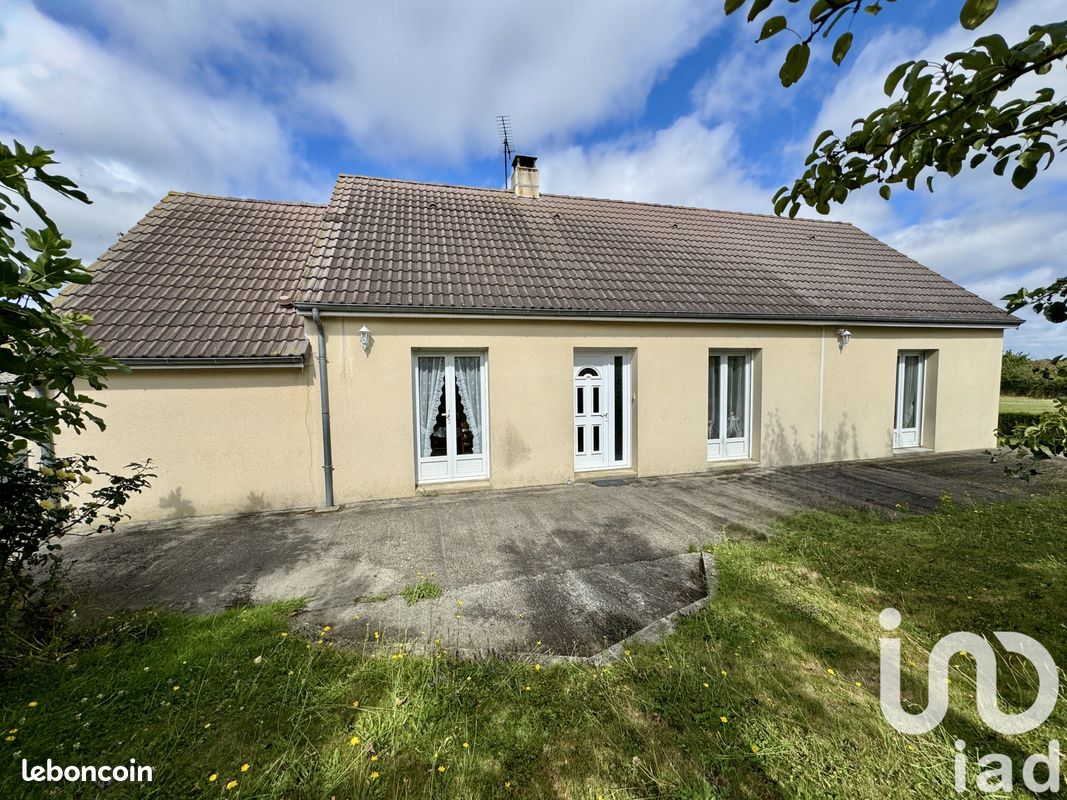 3 bedrooms House in Conde-sur-Vire, France No. 358146