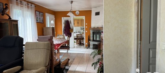 3 bedrooms House in Conde-sur-Vire, France No. 358146 7