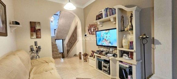 Мезонет с 3 спальнями в Таршин, Мальта № 1945 2