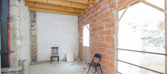 Apartamento de 2 dormitorios en Mahon, Spain No. 1436 2