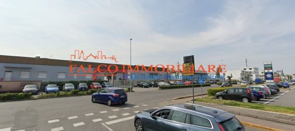 1990m² Commercial property in Buccinasco, Italy No. 4173 13