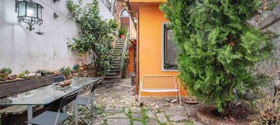 5غرفة شقة في Florence, Italy رقم 214655 5