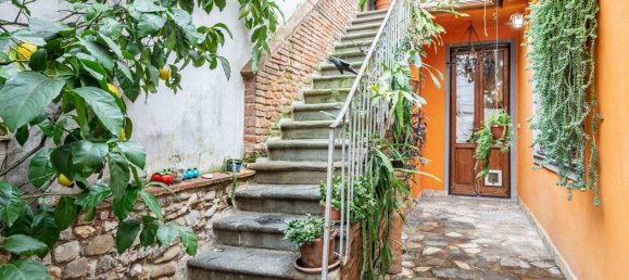 5غرفة شقة في Florence, Italy رقم 214655 2