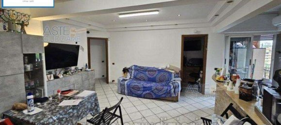 Apartamento de 3 divisões em Rome, Italy N.º 30751 2