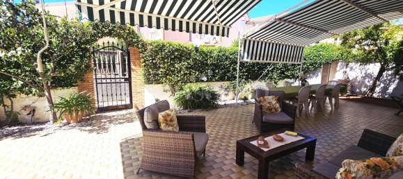 3-salle Appartement à Ardea, Italy No. 285123 7