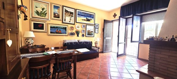 3-salle Appartement à Ardea, Italy No. 285123 17