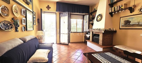 3-salle Appartement à Ardea, Italy No. 285123 16