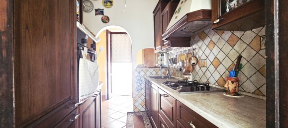 3-salle Appartement à Ardea, Italy No. 285123 19