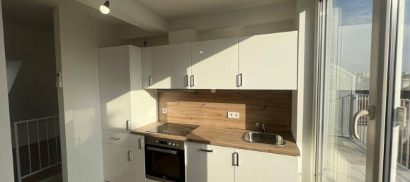 2 rooms Duplex in Hernals, Austria No. 57391 3