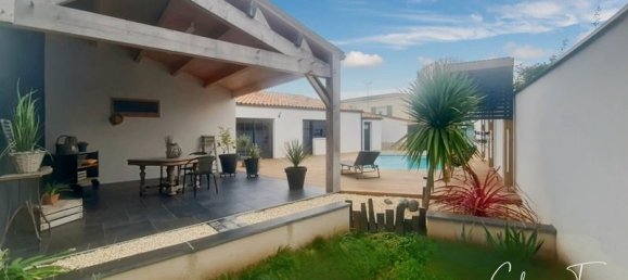 3 bedrooms House in Marans, France No. 98279 5