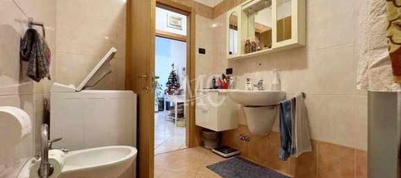 3 rooms Apartment in Rovereto, Italy No. 230927 10