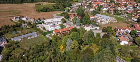 5 bedrooms Villa in Bregnano, Italy No. 139011 7