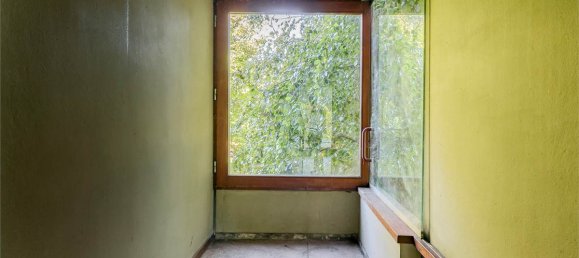 5 bedrooms Villa in Bregnano, Italy No. 139011 15