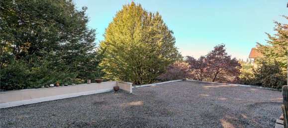 5 bedrooms Villa in Bregnano, Italy No. 139011 16