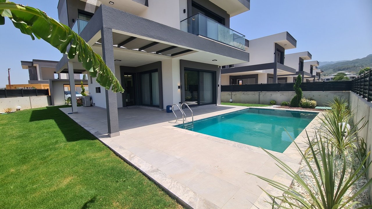 3 bedrooms Property in Kusadasi, Turkey No. 22377