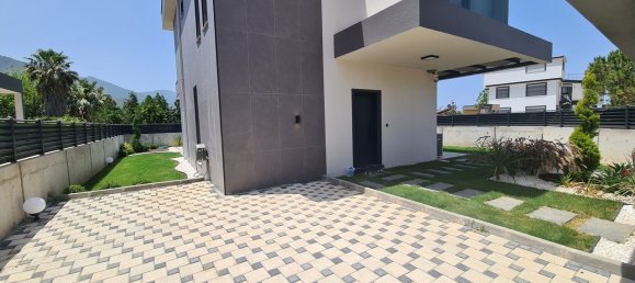 3 bedrooms Property in Kusadasi, Turkey No. 22377 16