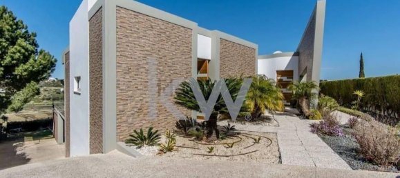 2 bedrooms House in Lagos, Portugal No. 130599 3