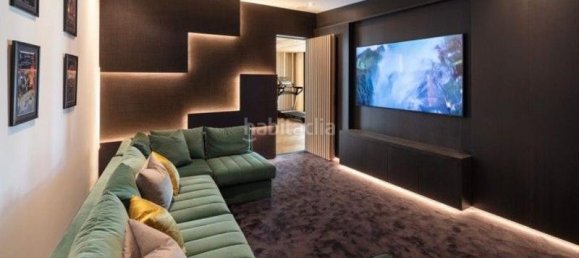 5 bedrooms Villa in Marbella, Spain No. 71464 10