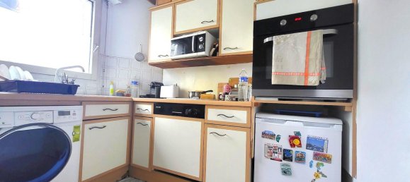 Apartamento de 1 dormitorio en Puteaux, France No. 151704 3