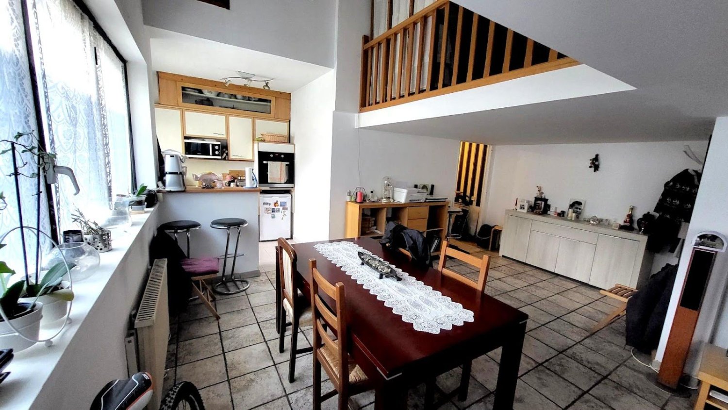 Apartamento de 1 dormitorio en Puteaux, France No. 151704