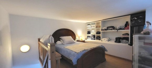 Apartamento de 1 dormitorio en Puteaux, France No. 151704 5