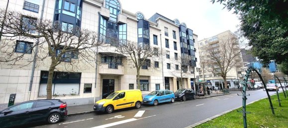 Apartamento de 1 dormitorio en Puteaux, France No. 151704 7
