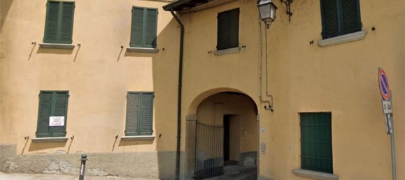 4 rooms Apartment in Sirone, Italy No. 1723 2