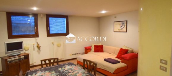 3 bedrooms Villa in Padua, Italy No. 173412 2