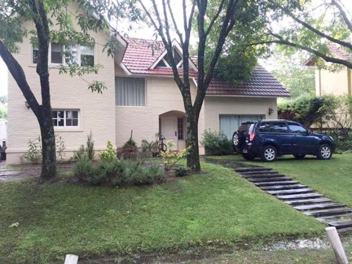 3 bedrooms House in Pilar, Argentina No. 57997