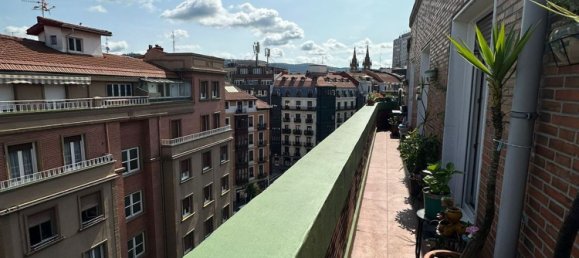 3 bedrooms Apartment in Basque Autonomous Community, Spain No. 153234 3