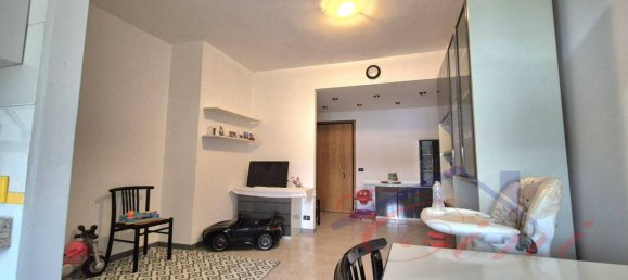 2 bedrooms Penthouse in Olginate, Italy No. 296782 2