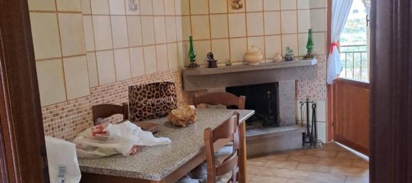 4-Zimmer Wohnung in L'Aquila, Italy, Nr. 37085 33