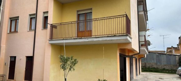4-Zimmer Wohnung in L'Aquila, Italy, Nr. 37085 45