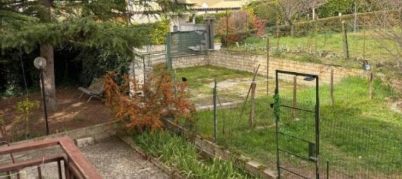 4-Zimmer Wohnung in L'Aquila, Italy, Nr. 37085 44