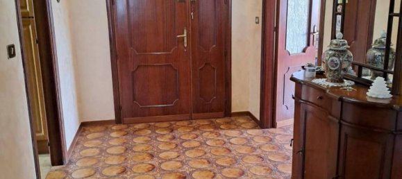 4-Zimmer Wohnung in L'Aquila, Italy, Nr. 37085 11